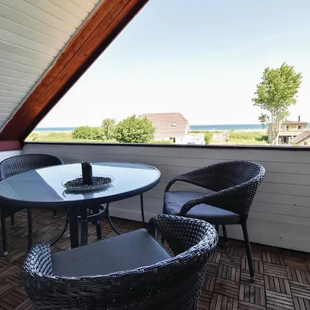 בית נופש Two-bedroom Holiday In אוטרופ