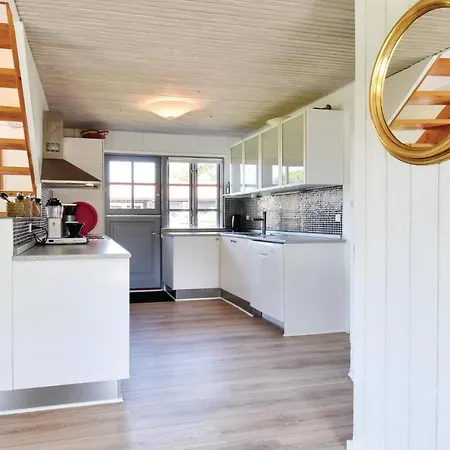 Two-bedroom Holiday In בית נופש אוטרופ