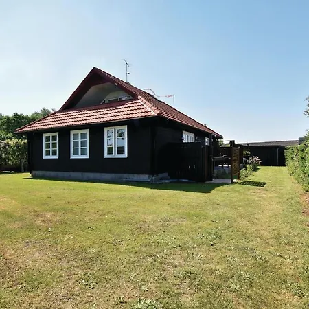 Two-bedroom Holiday In *